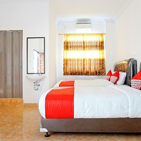 Oyo 694 Khasanah Residence بيكانبارو المظهر الخارجي الصورة